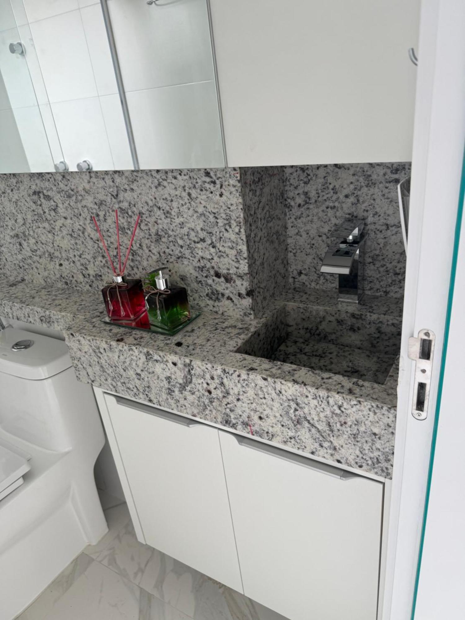 Apartamento Pereque Frente Mar